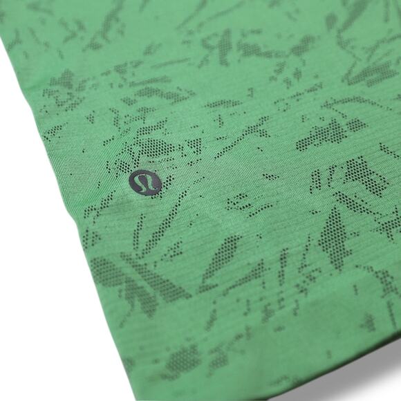 Lululemon Men's Large Seamless Tee Green Camo‎ Mesh "Move Your Body" Shirt - Picture 2 of 12